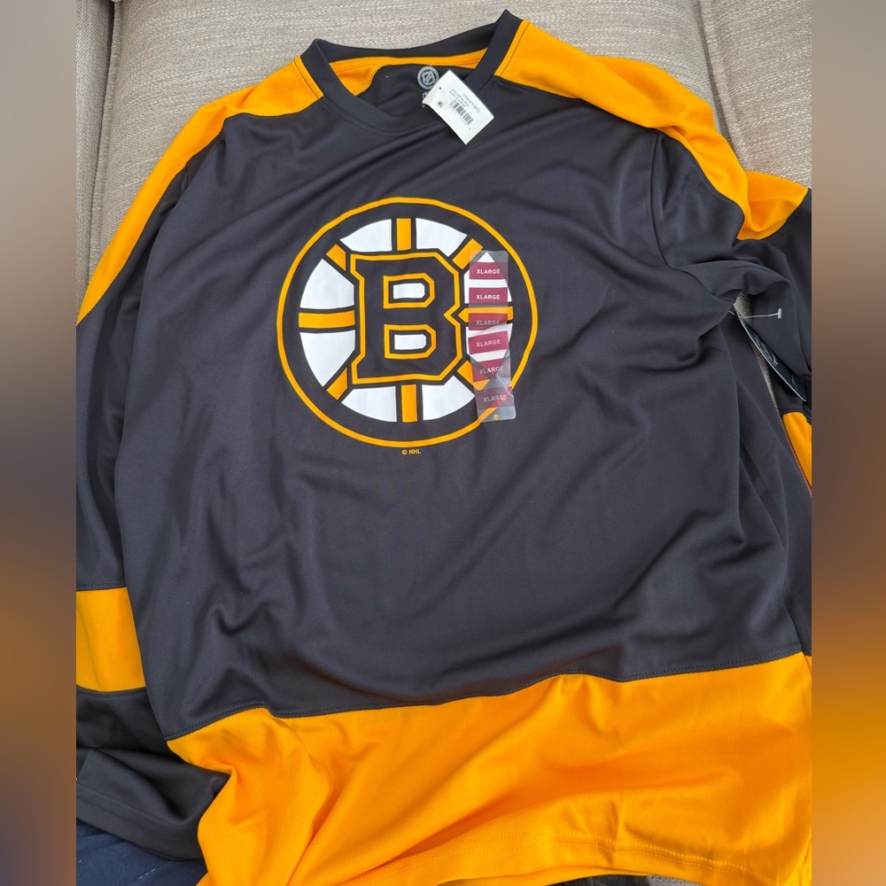 Men’s XL Bruins Jersey